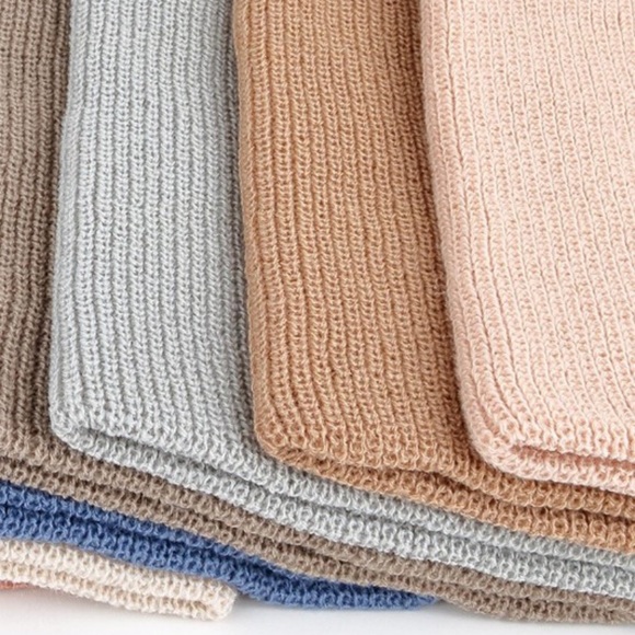 New Soft Cozy Chic Slouchy Knit Hat - Picture 2 of 5